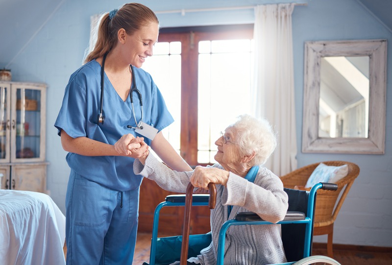 How to Choose the Right Home Care Agency for Seniors